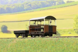 Ellis Clark Trains E1020ZS Finescale O Gauge Wickham Trolley & Trailer, Chocolate & Cream, Limited Edition, DCC Sound