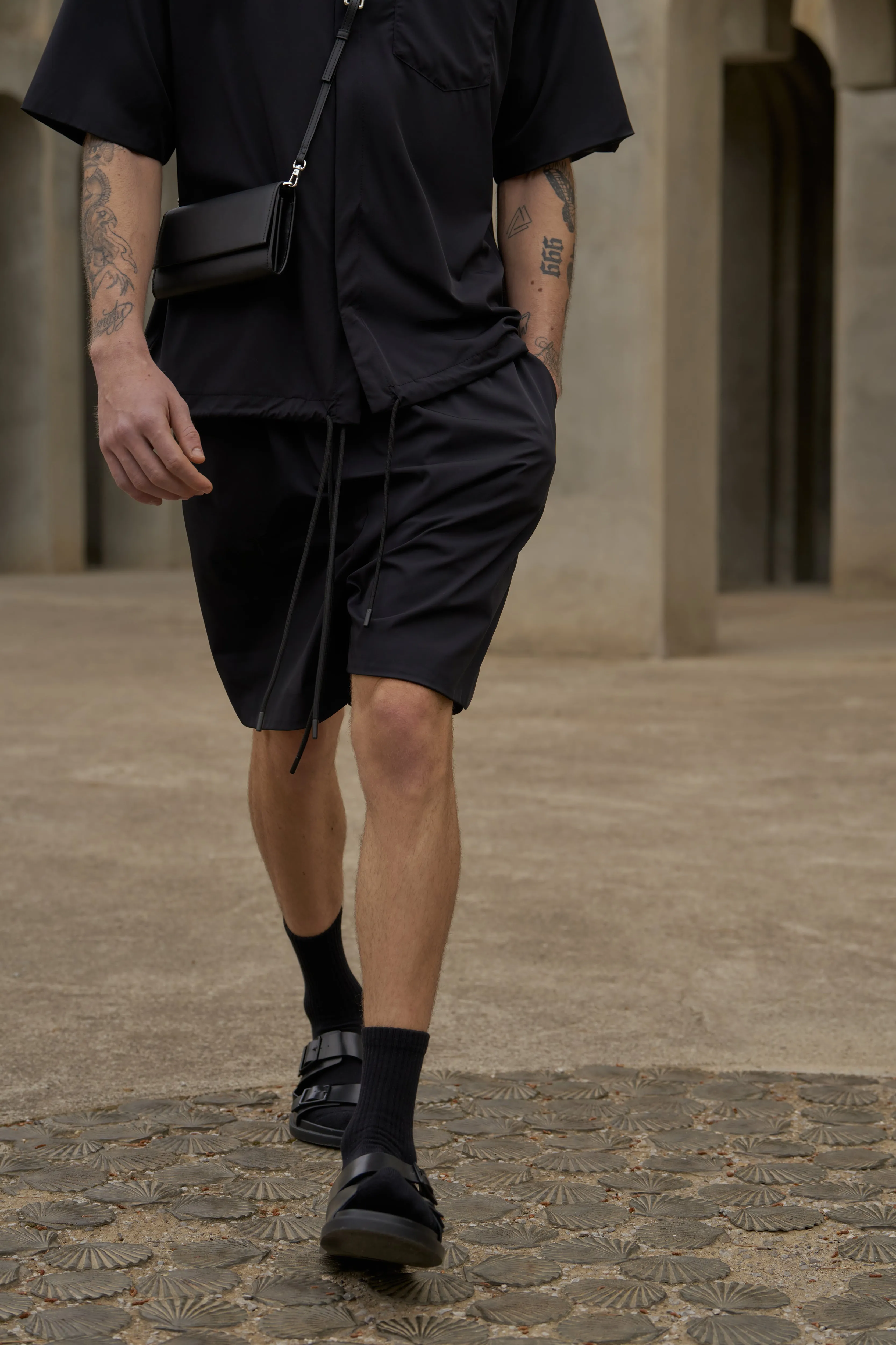 NYLON DRAWCORD SHORTS - BLACK