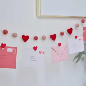 Parisian Love Wooden Note Bunting