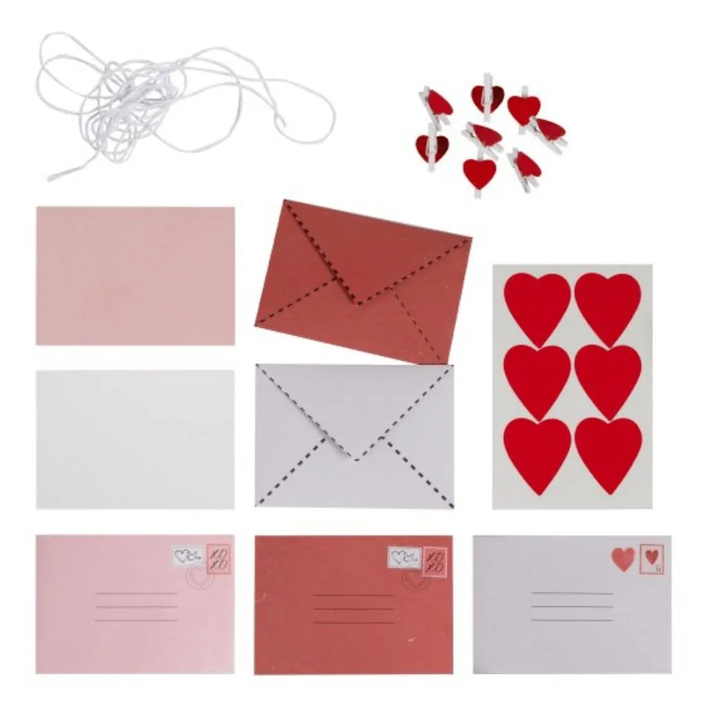 Parisian Love Wooden Note Bunting